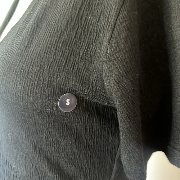 Abercrombie & Fitch short sleeve angel sleeve smock bottom top Black Size S New - Picture 5 of 9